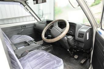 1999 Mazda Bongo Photos