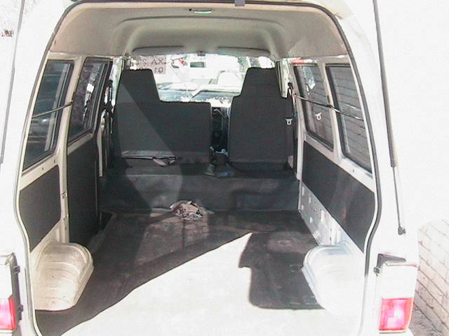 2000 Mazda Bongo