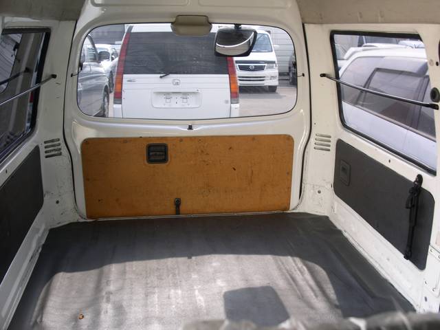 2000 Mazda Bongo