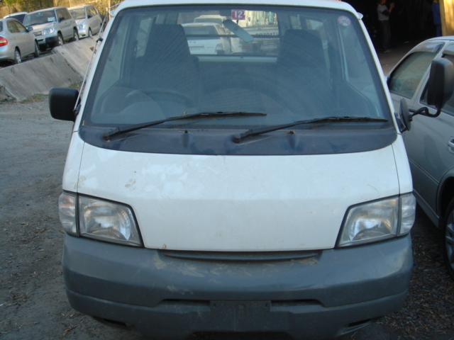 2000 Mazda Bongo Pictures