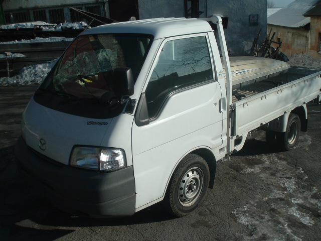 2000 Mazda Bongo Photos