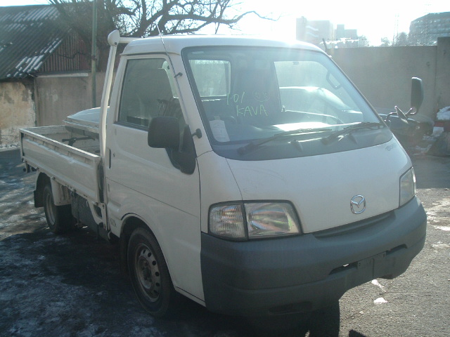2000 Mazda Bongo Pictures