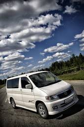 2000 Mazda Bongo Photos