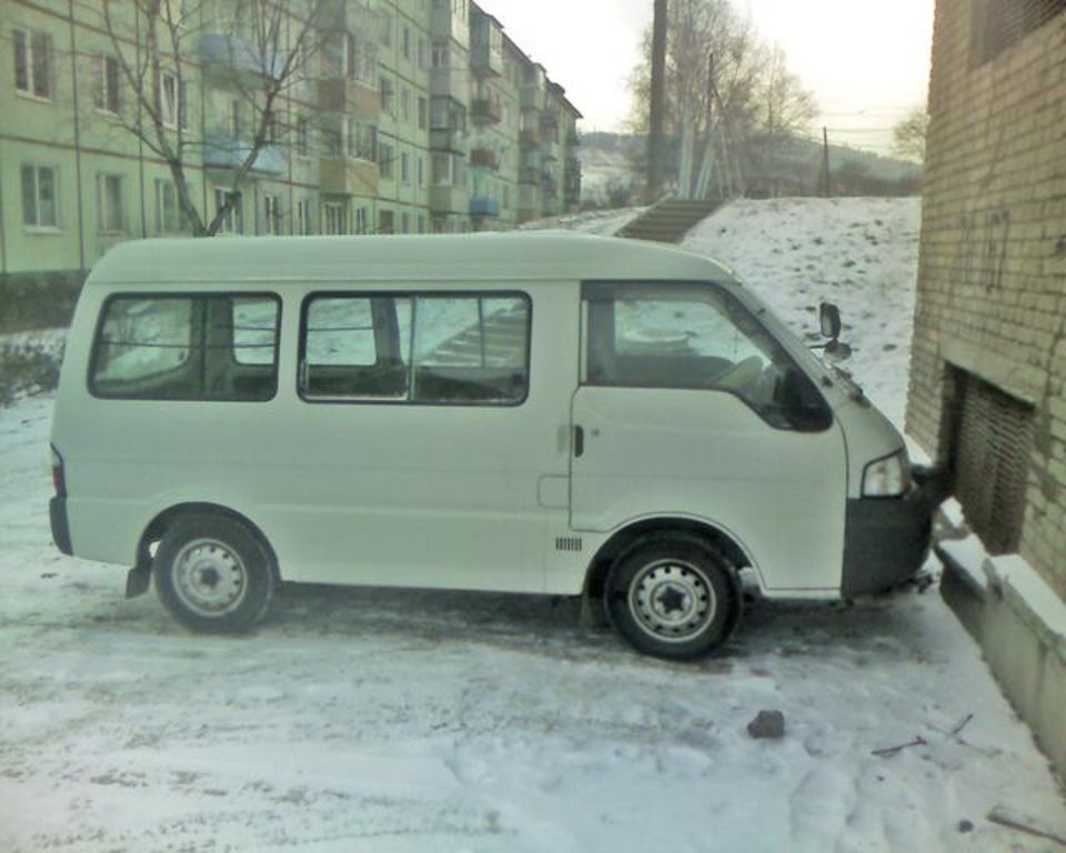 2001 Mazda Bongo