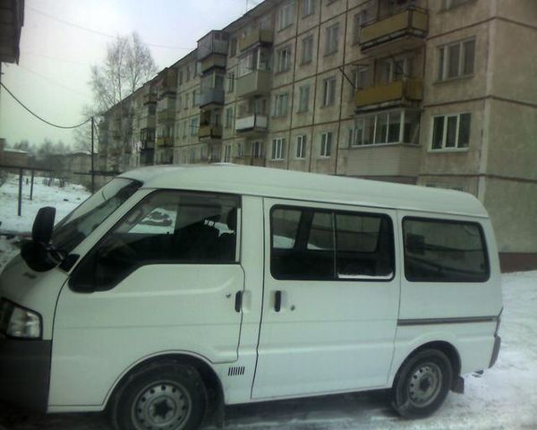 2001 Mazda Bongo