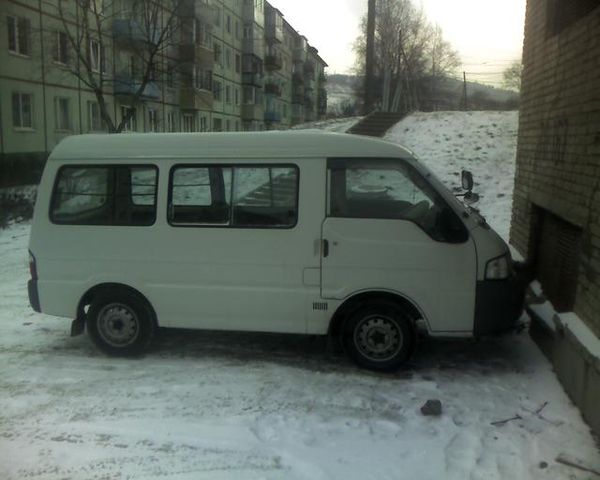 2001 Mazda Bongo