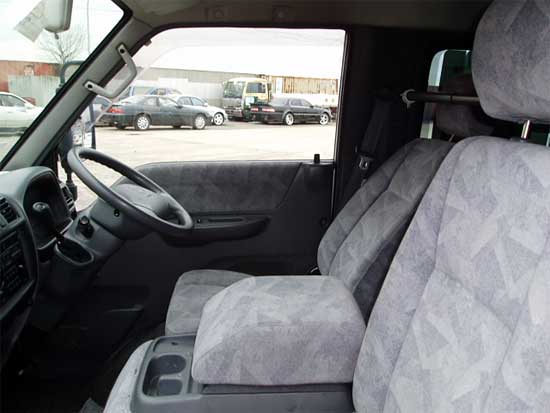 2001 Mazda Bongo Photos