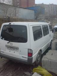 2001 Mazda Bongo Photos
