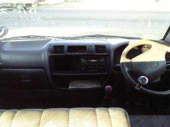 2001 Mazda Bongo Pictures