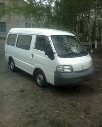 2001 Mazda Bongo Pictures