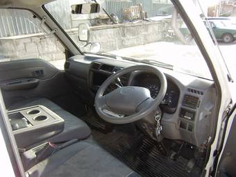 2001 Mazda Bongo Pictures