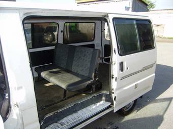 2001 Mazda Bongo Photos