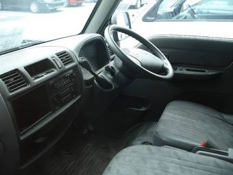 2001 Mazda Bongo Photos
