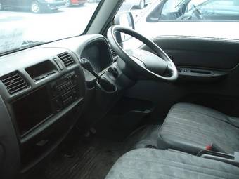 2001 Mazda Bongo Pictures