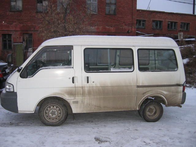 2002 Mazda Bongo