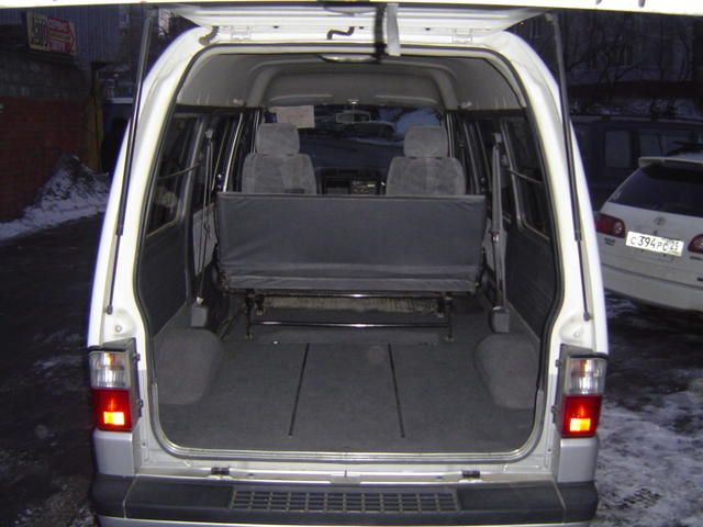 2002 Mazda Bongo