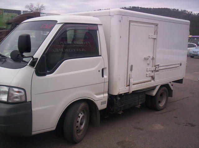 2002 Mazda Bongo