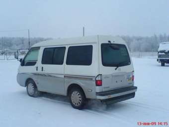 2002 Mazda Bongo Photos