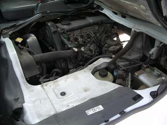 2002 Mazda Bongo Photos