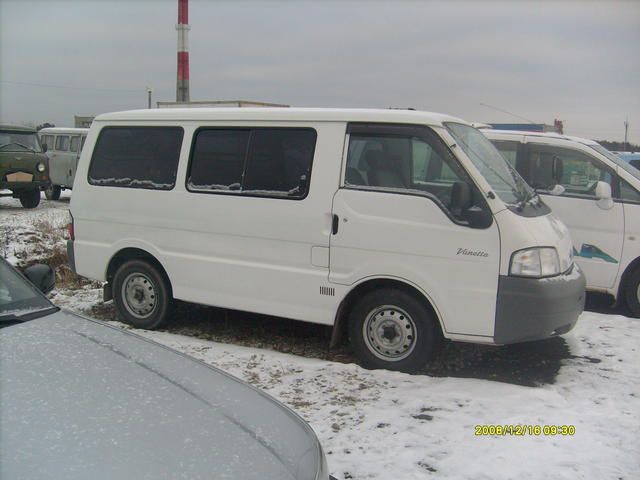 2002 Mazda Bongo