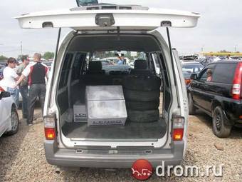2002 Mazda Bongo Photos