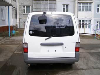 2002 Mazda Bongo Pictures