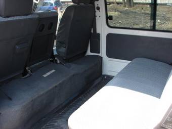 2002 Mazda Bongo Pictures