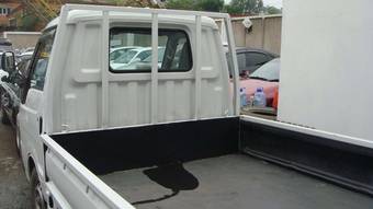 2002 Mazda Bongo Photos