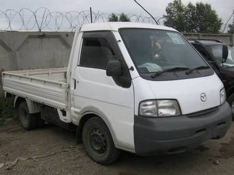 2002 Mazda Bongo Photos