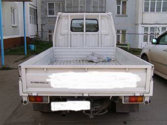 2002 Mazda Bongo Pictures