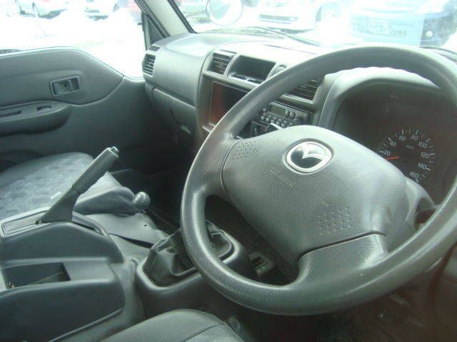 2003 Mazda Bongo