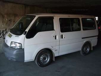 2003 Mazda Bongo Images