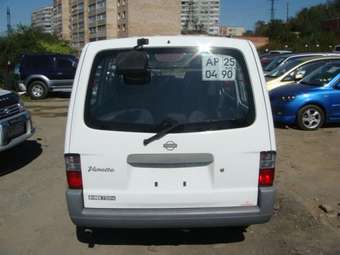 2003 Mazda Bongo Images