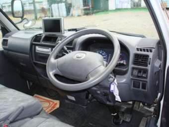 2003 Mazda Bongo Photos
