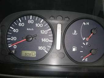 2003 Mazda Bongo Pictures