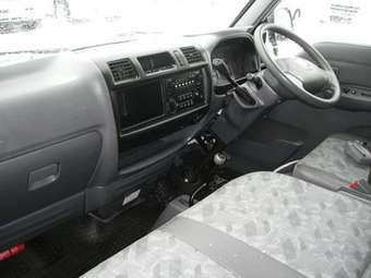 2003 Mazda Bongo Pictures