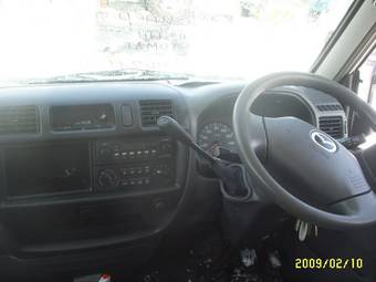 2003 Mazda Bongo Pictures