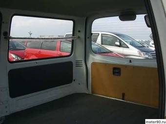 2003 Mazda Bongo Pics