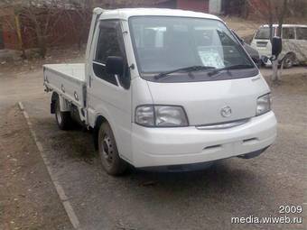 2003 Mazda Bongo Photos