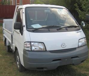 2003 Mazda Bongo Pictures
