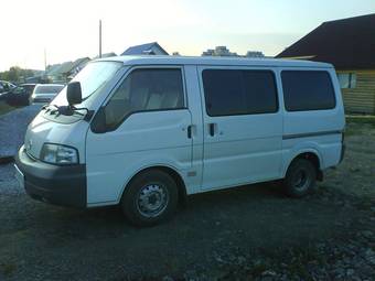 2003 Mazda Bongo Photos