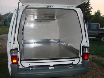 2003 Mazda Bongo Pictures