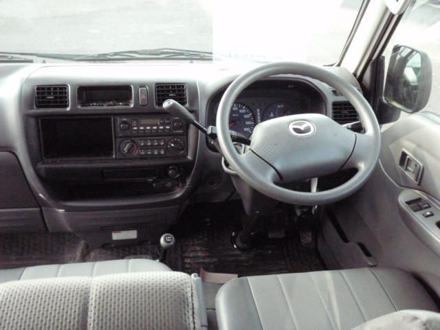 2004 Mazda Bongo