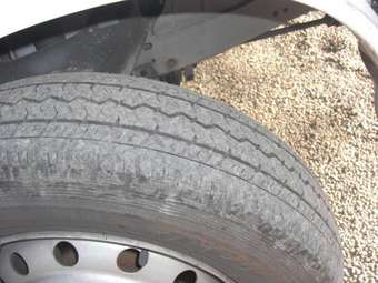 2004 Mazda Bongo Pics