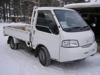 2004 Mazda Bongo Photos