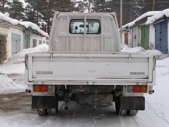 2004 Mazda Bongo Photos