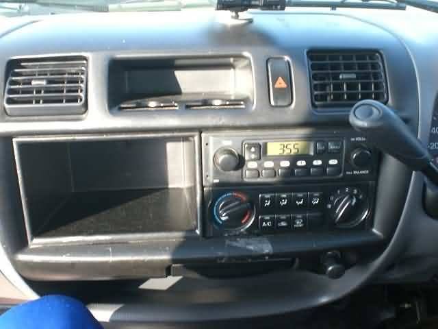 2005 Mazda Bongo