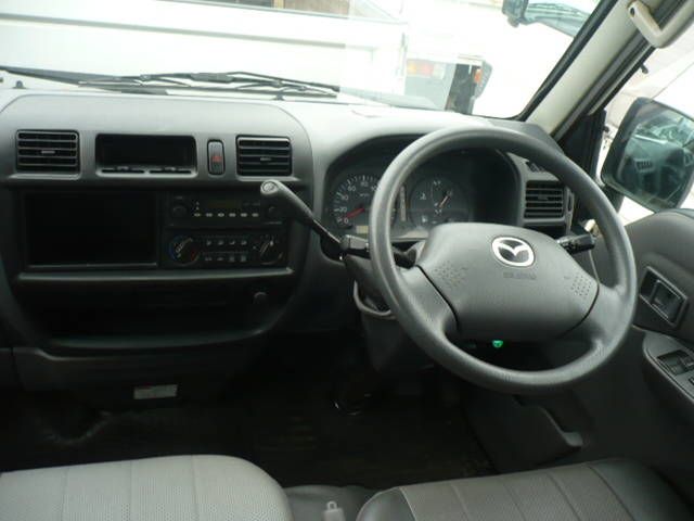 2005 Mazda Bongo
