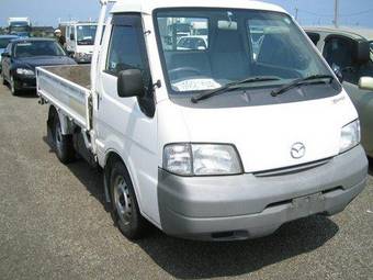 2005 Mazda Bongo Photos