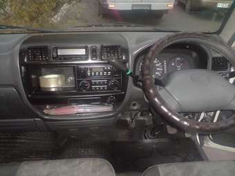 2002 Mazda Bongo Brawny Pictures